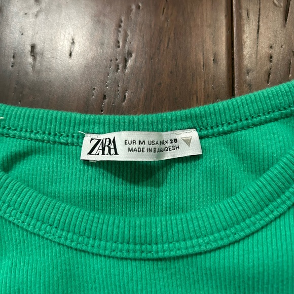 Green Zara crop top - Picture 3 of 3